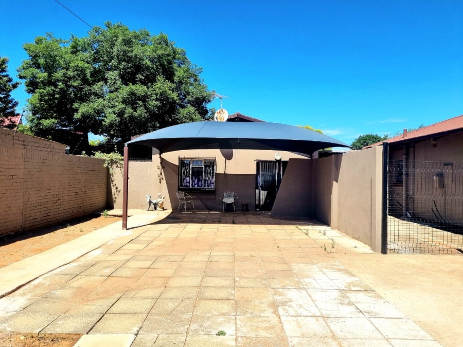 3 Bedroom Property for Sale in Hadison Park Northern Cape